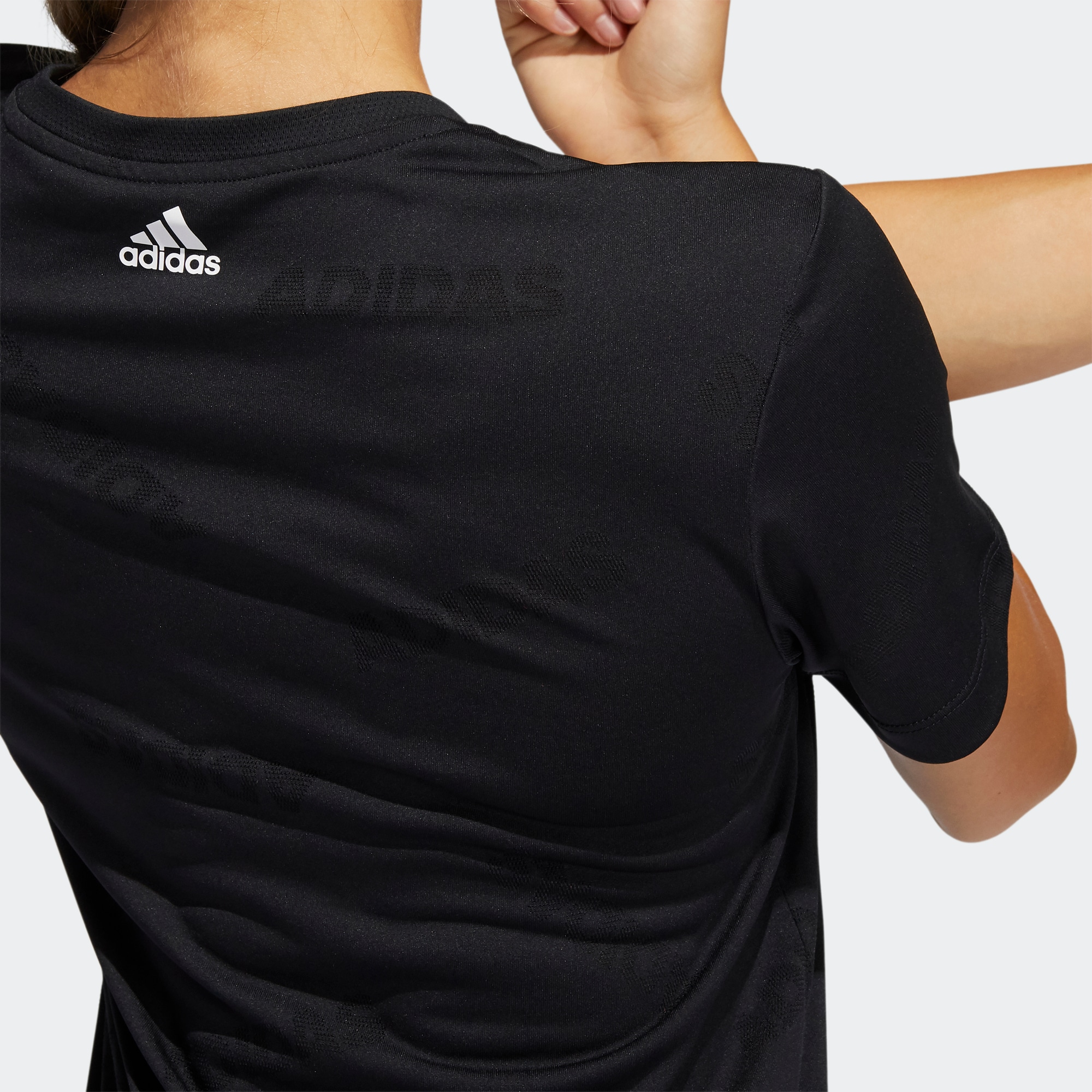Женская футболка adidas Aeroknit (черная) — фото 5