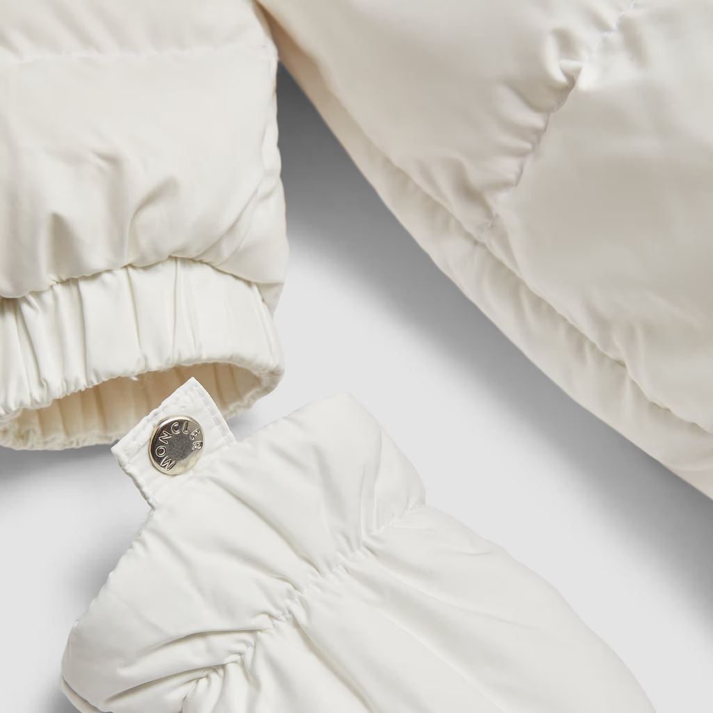 Детские комбинезоны Moncler (белые) — фото 4