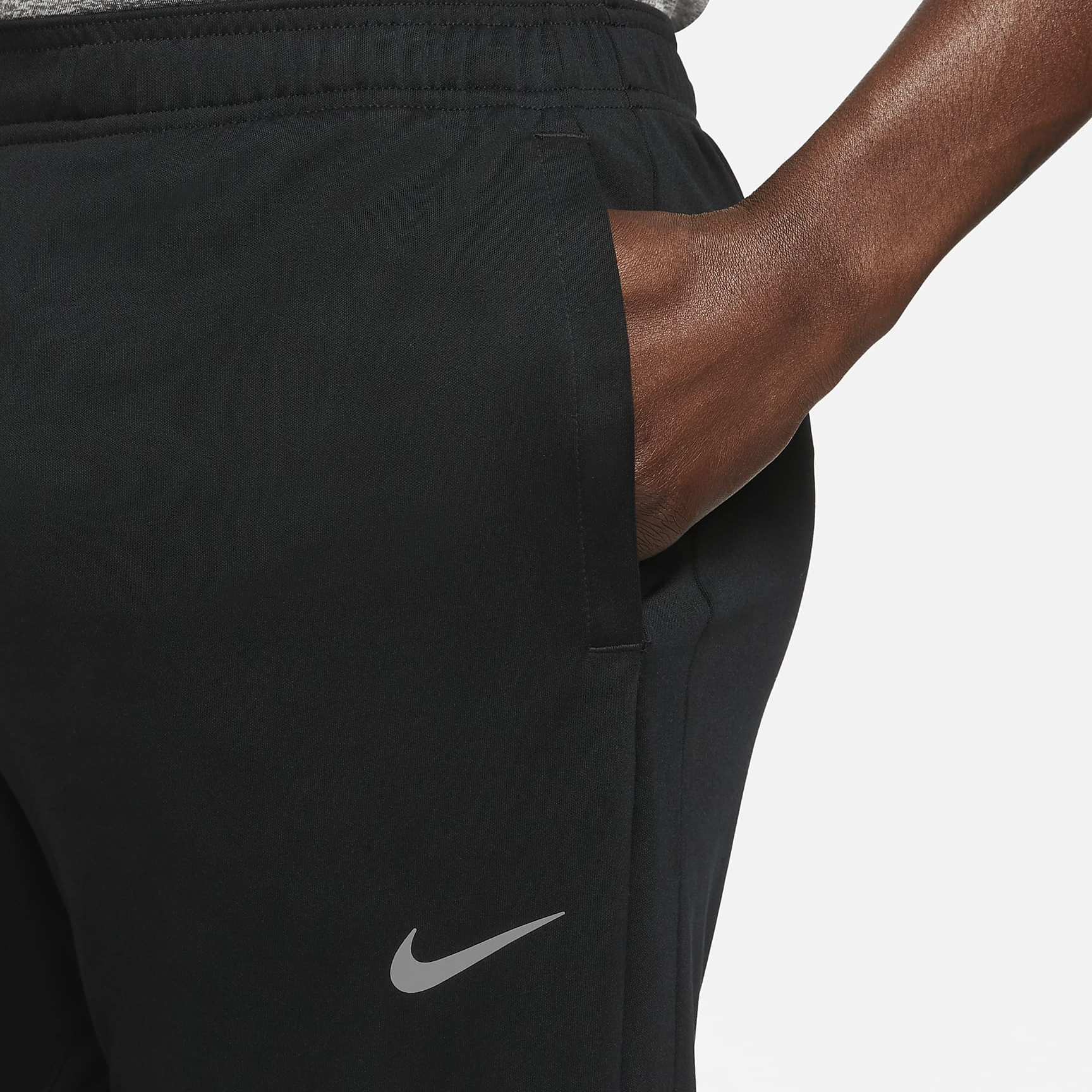 Nike Casual Sportswear Men’s White+Black Crew Neck Moderate