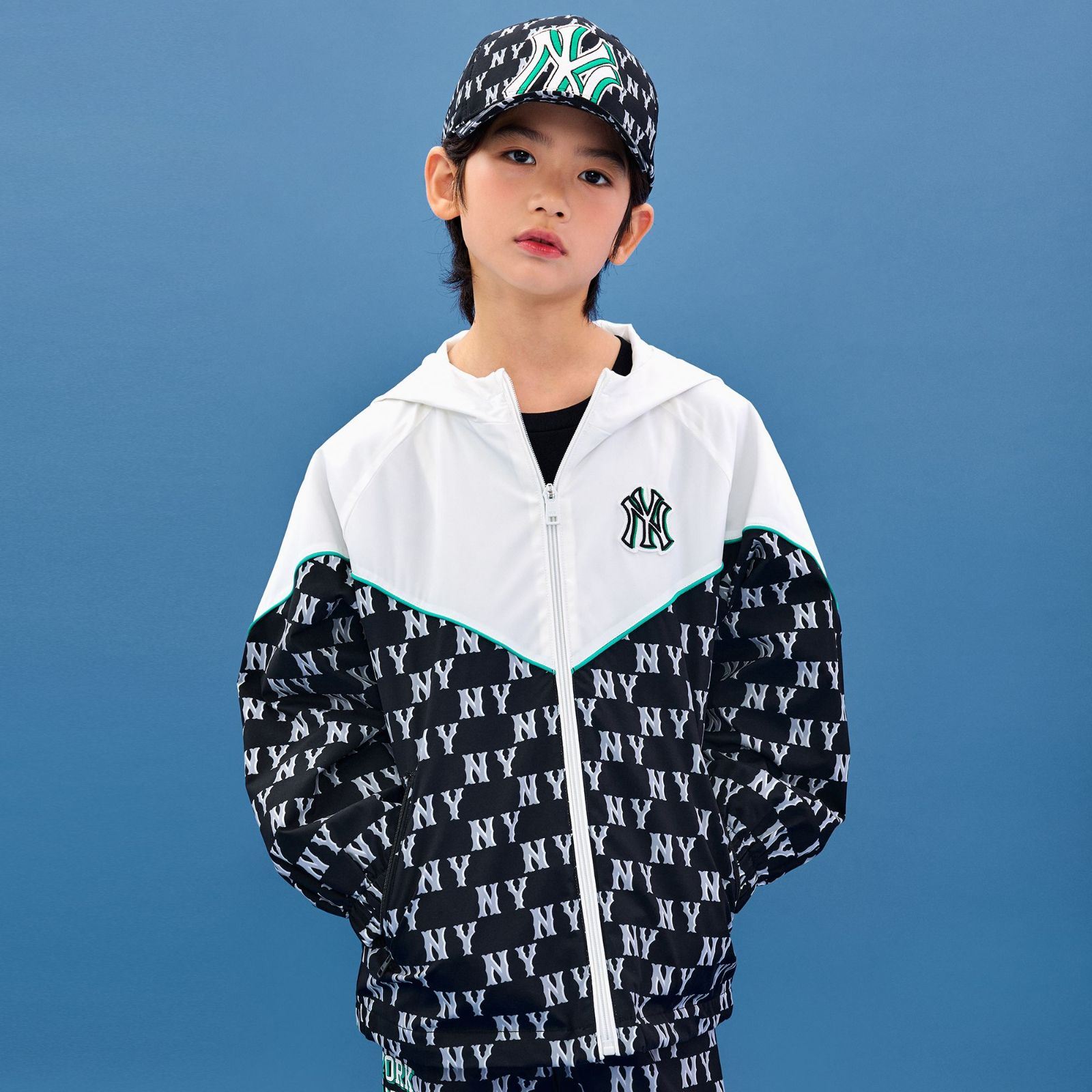 Куртка MLB FW23 (коричнево-бежевая) — фото 8