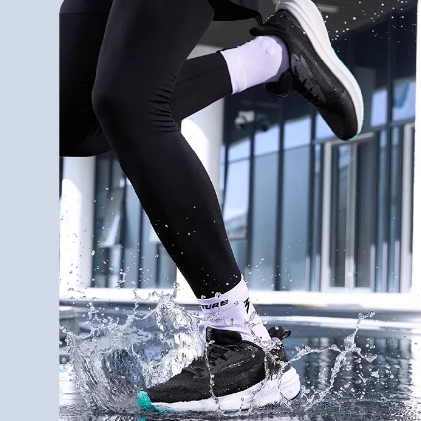 361° Rain Screen 7.0 Cushioning Abrasion Resistant Cushioning, Wear Resistant Low top Running Shoes Men’s Black White