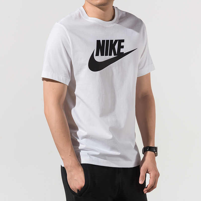 Nike Casual Sportswear Men’s White+Black Crew Neck Moderate