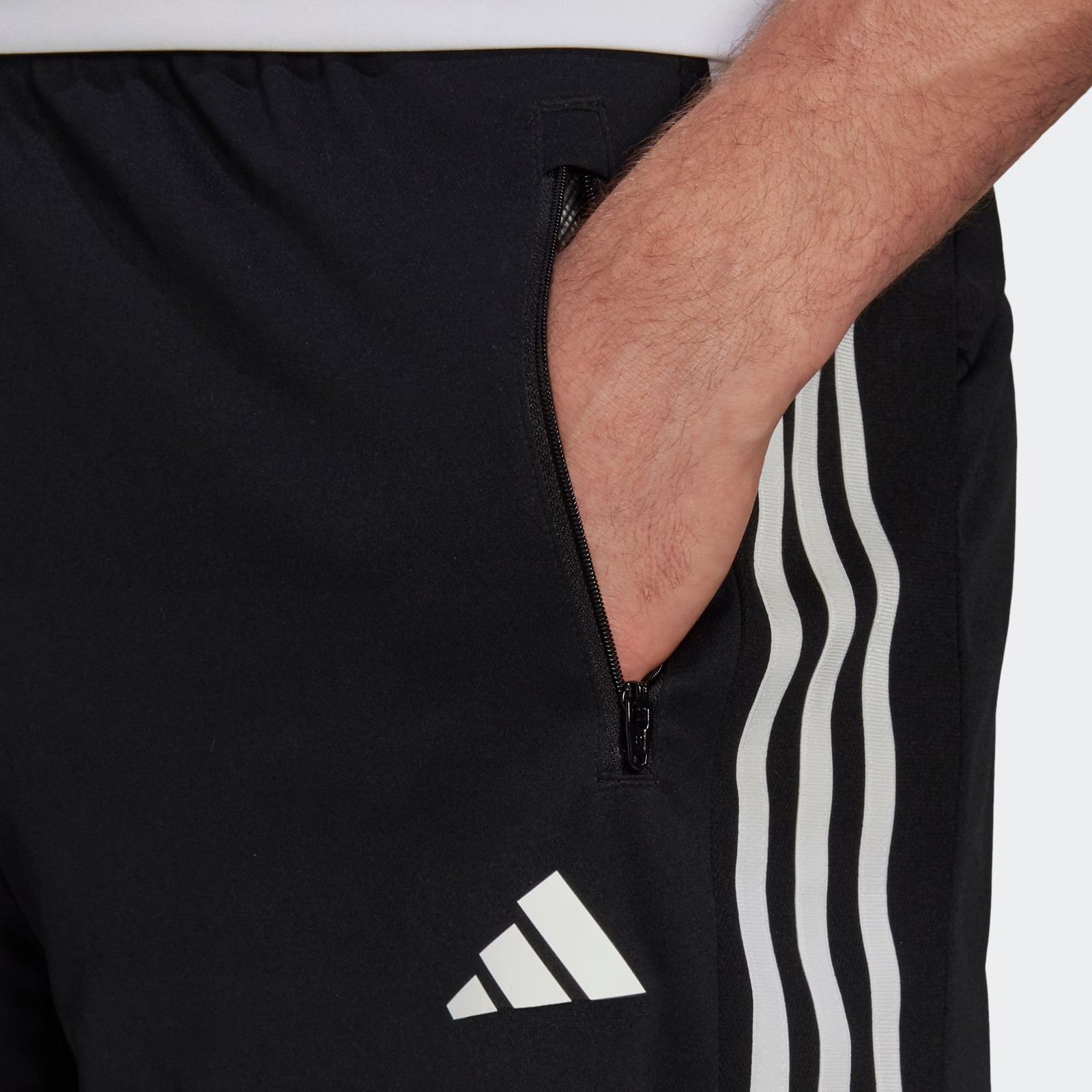 Мужские шорты adidas M 3s Sho (черные) — фото 7
