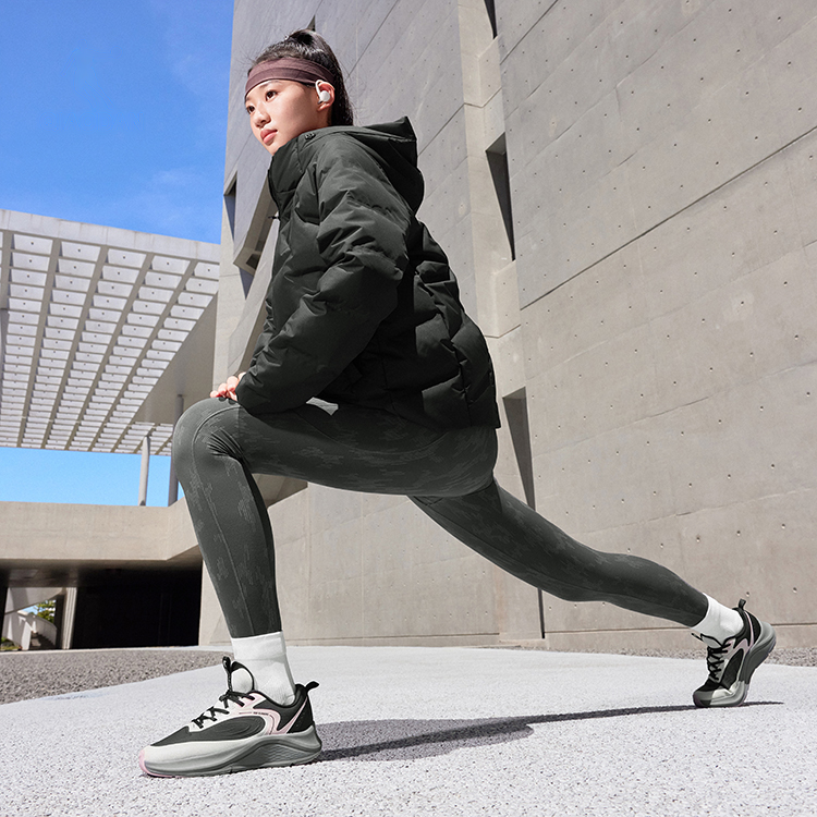 QIAODAN Comfortable And Trendy Slip Resistant Abrasion Resistant Slip Resistant Abrasion Resistant Low top Casual