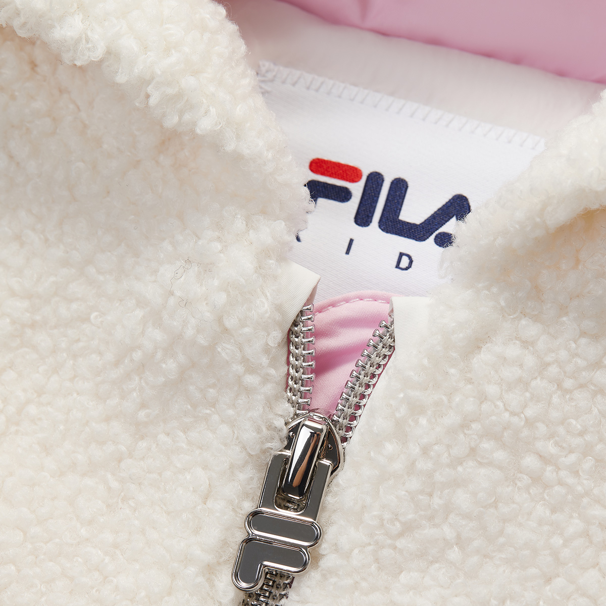 Женская куртка Fila KIDS ORIGINALE (белая) — фото 4
