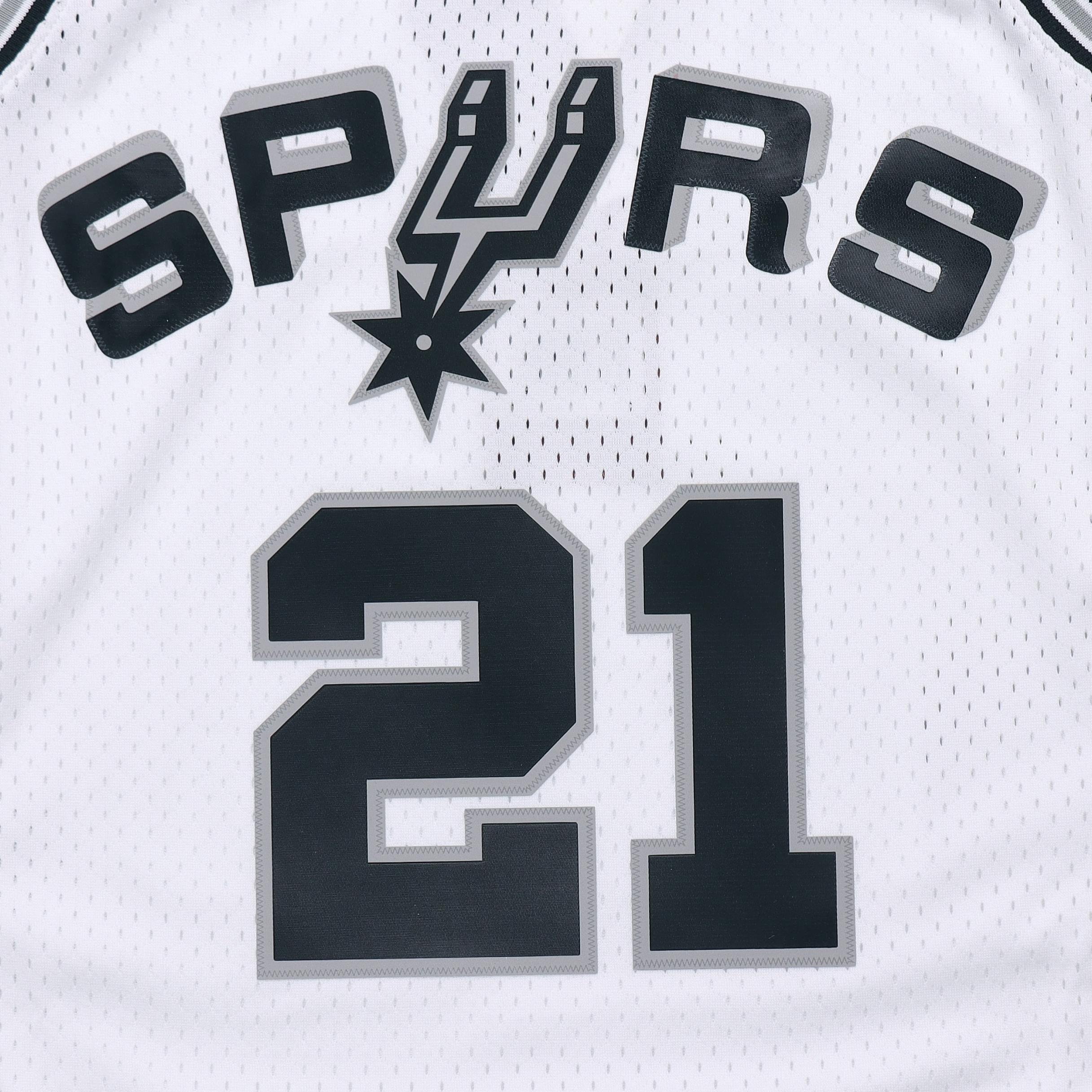 Mitchell & Ness San Antonio Spurs 1998 99 Tim Duncan Swingman Jersey