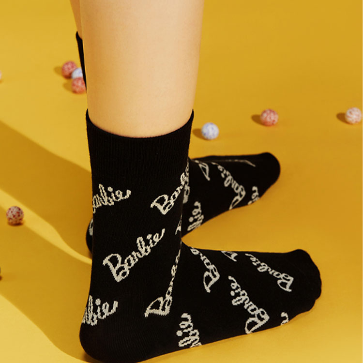 MISS CURIOSITY x Barbie Crew Socks Women’s
