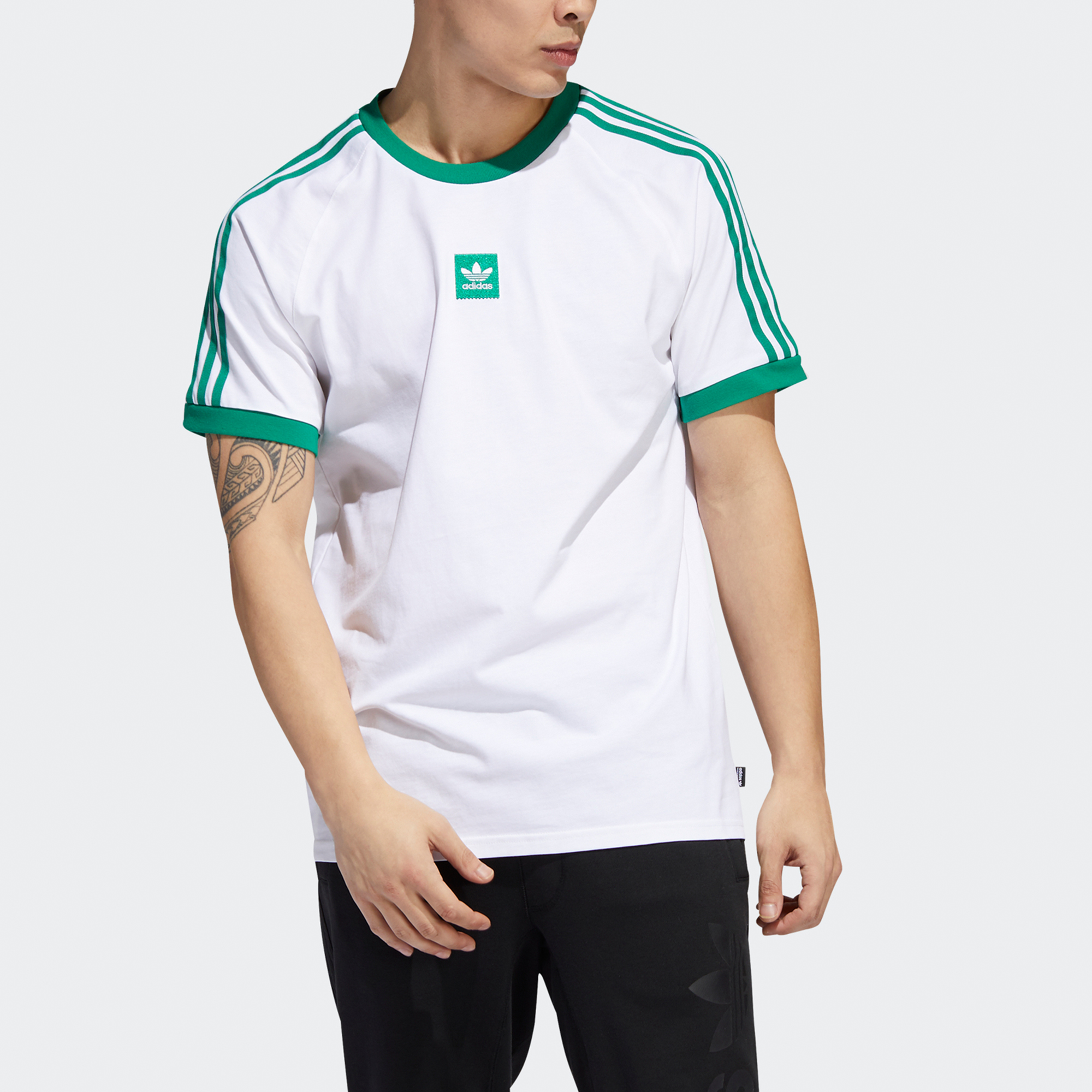 Мужская футболка adidas originals (разноцветная) — фото 3