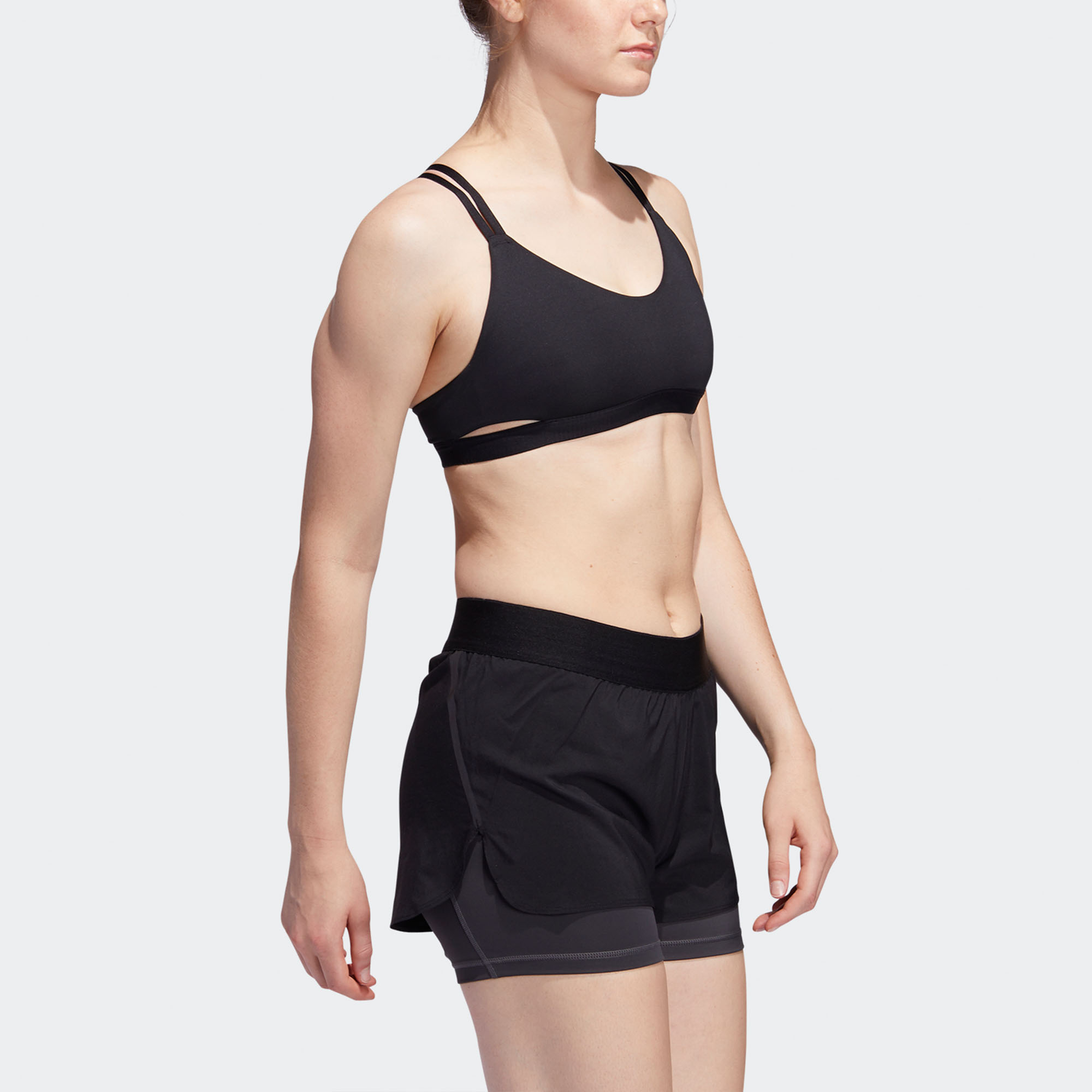Спортивный топ adidas Am Strappy Bra (черный) — фото 5