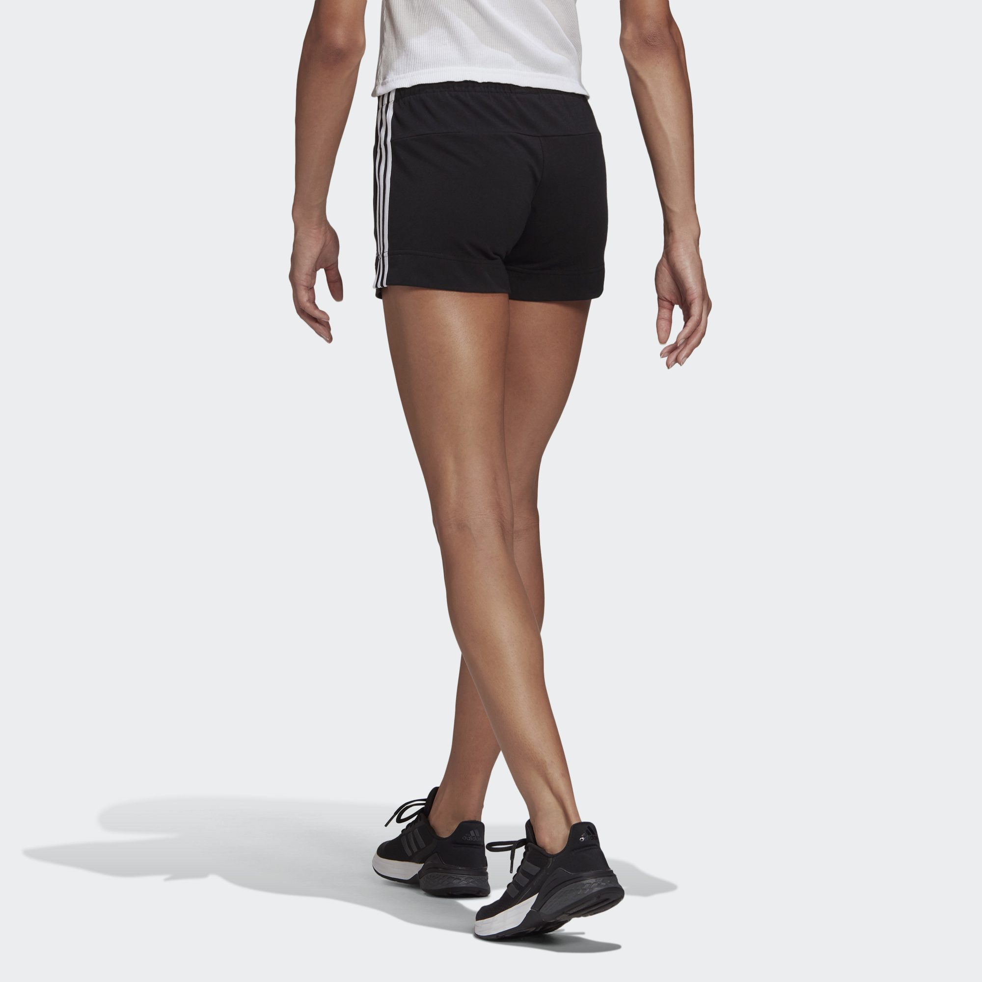 Женские шорты adidas ESSENTIALS SLIM 3-STRIPES SHORTS (черный) — фото 3