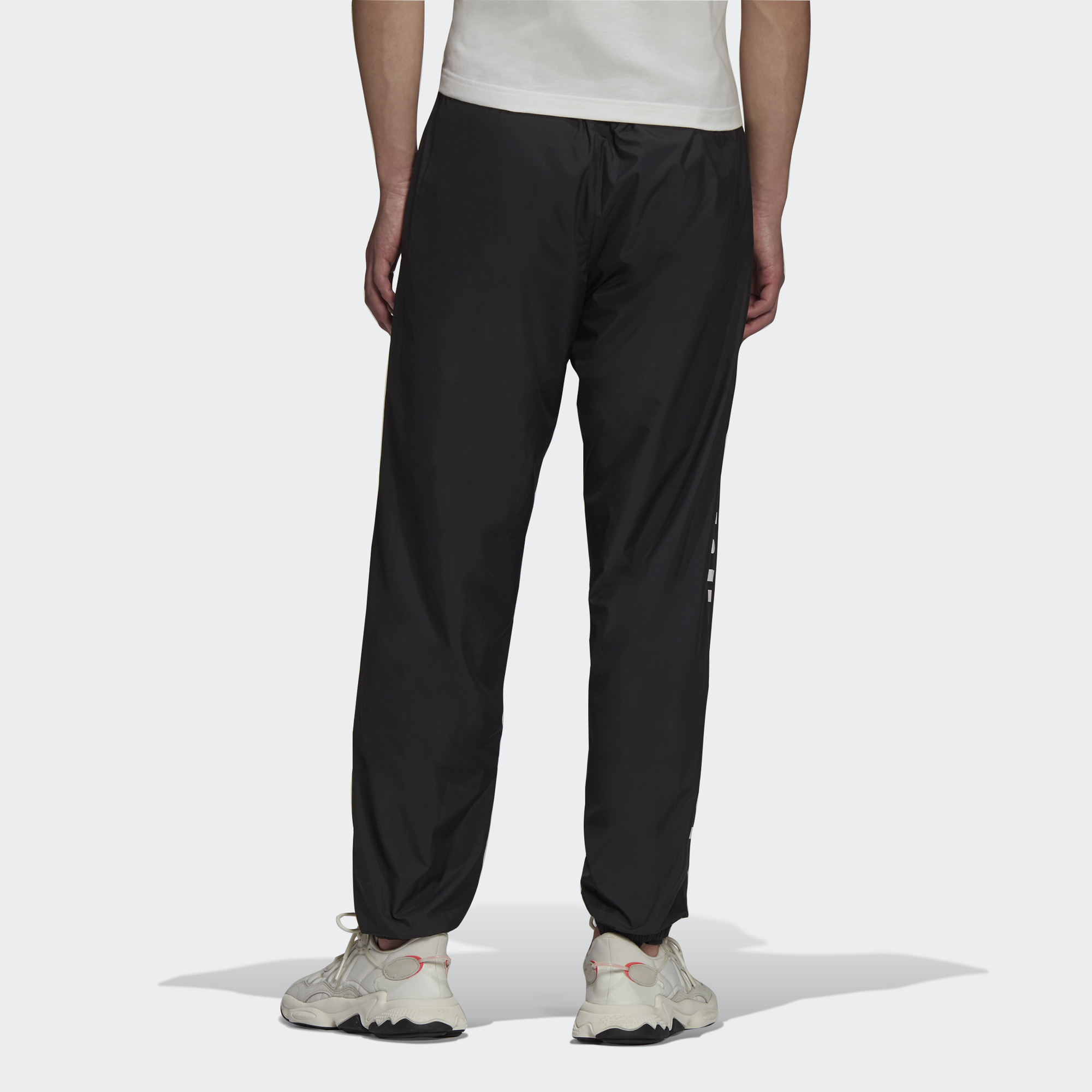 Adidas Originals Sports Pants Men’s Black Moderate