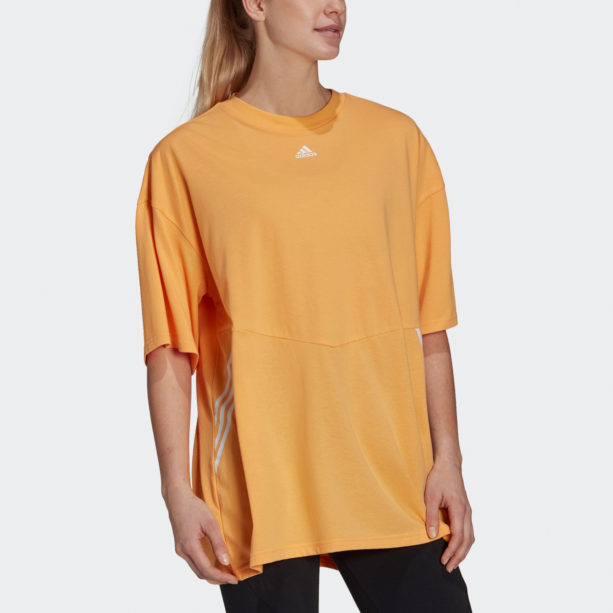 Женская футболка adidas Oversized Tee W (оранжевая) — фото 2