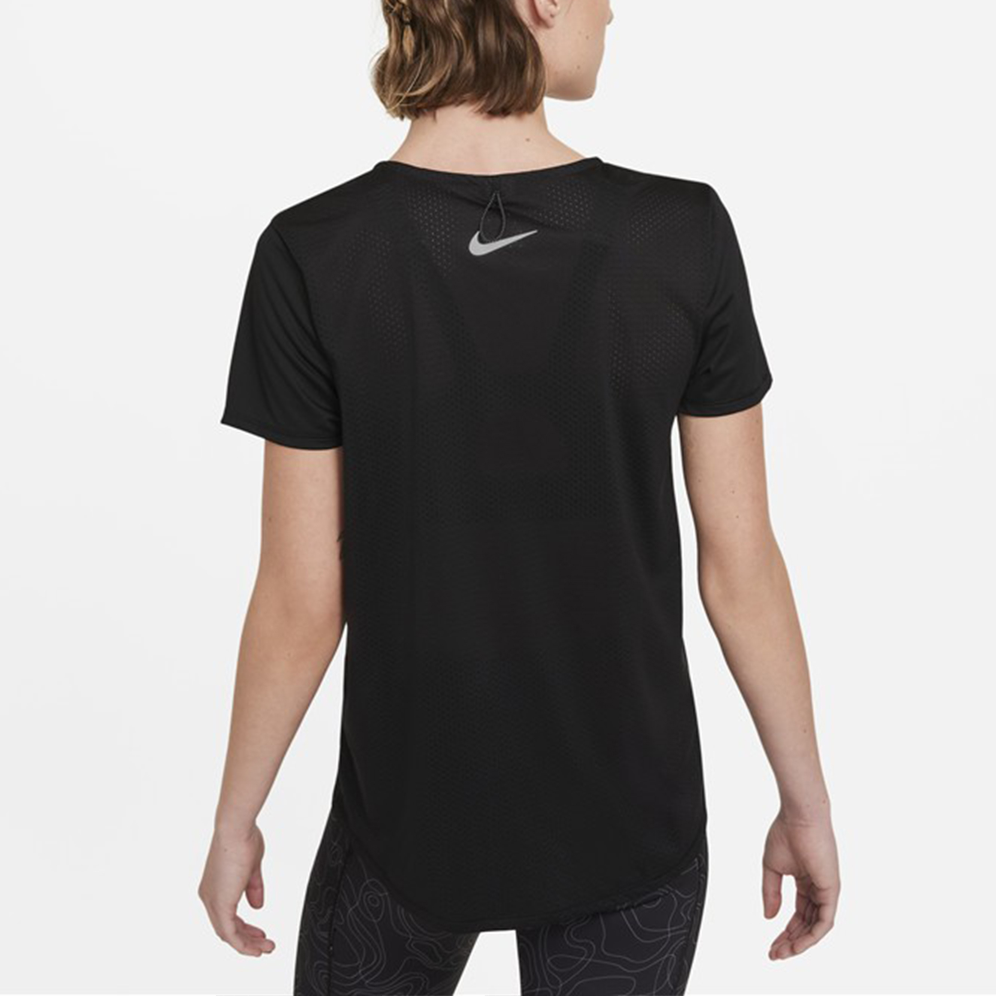 Женская футболка Nike Dri-FIT (черная) — фото 5
