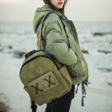올리브 그린