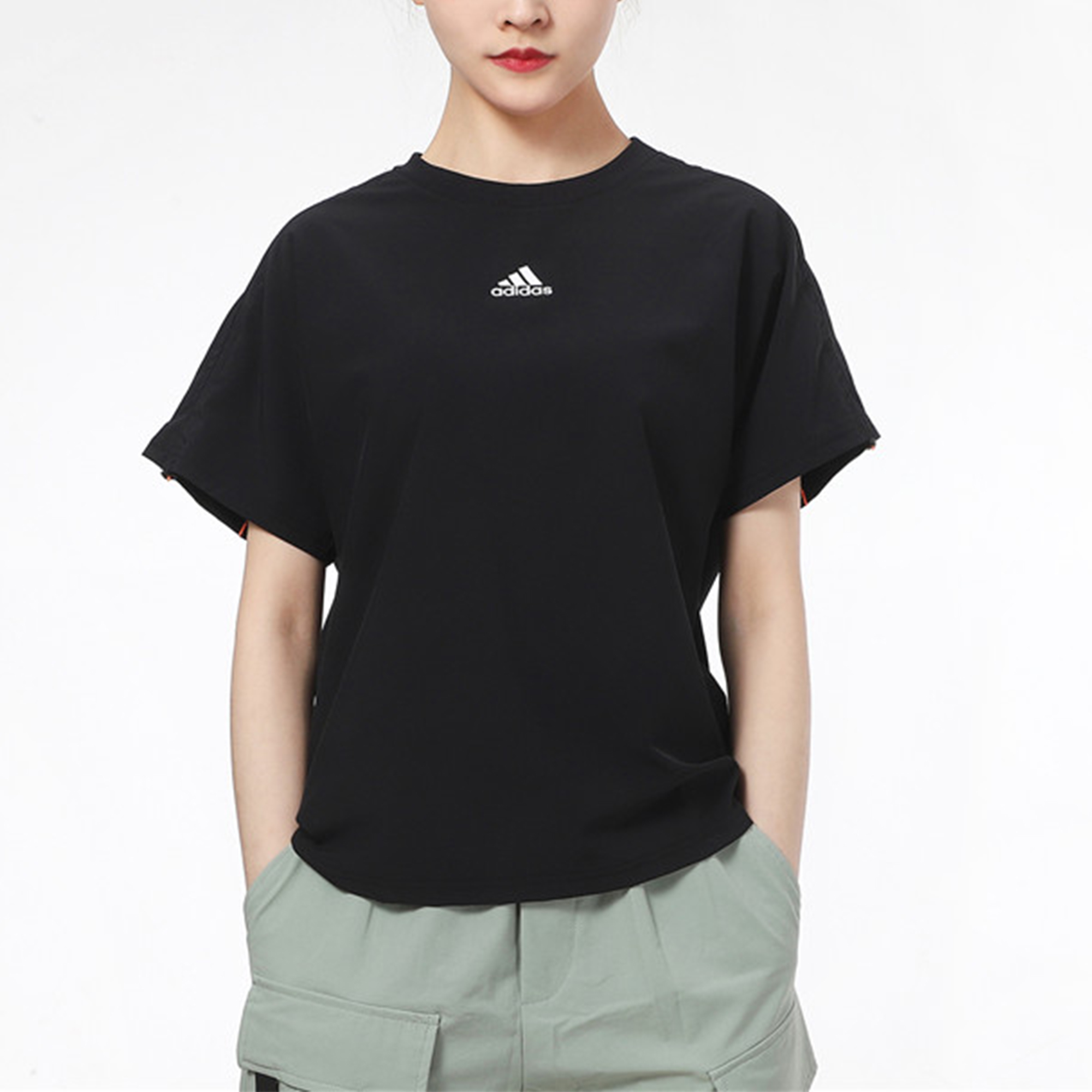Женская футболка adidas Tech Tee Woven (черная) — фото 4