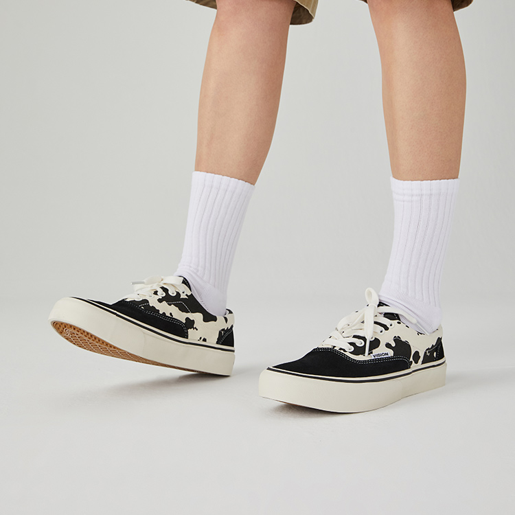 Vision Street Wear Low top Skateboard Shoes Unisex Black White Cow Pattern
