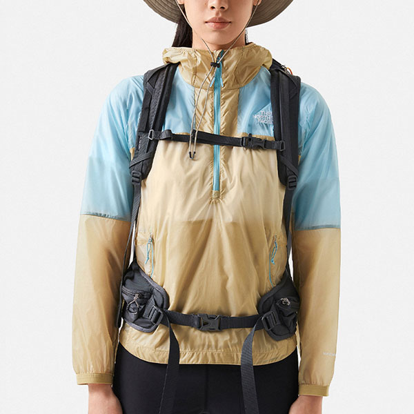 Женские куртка The North Face (бежевая) — фото 2