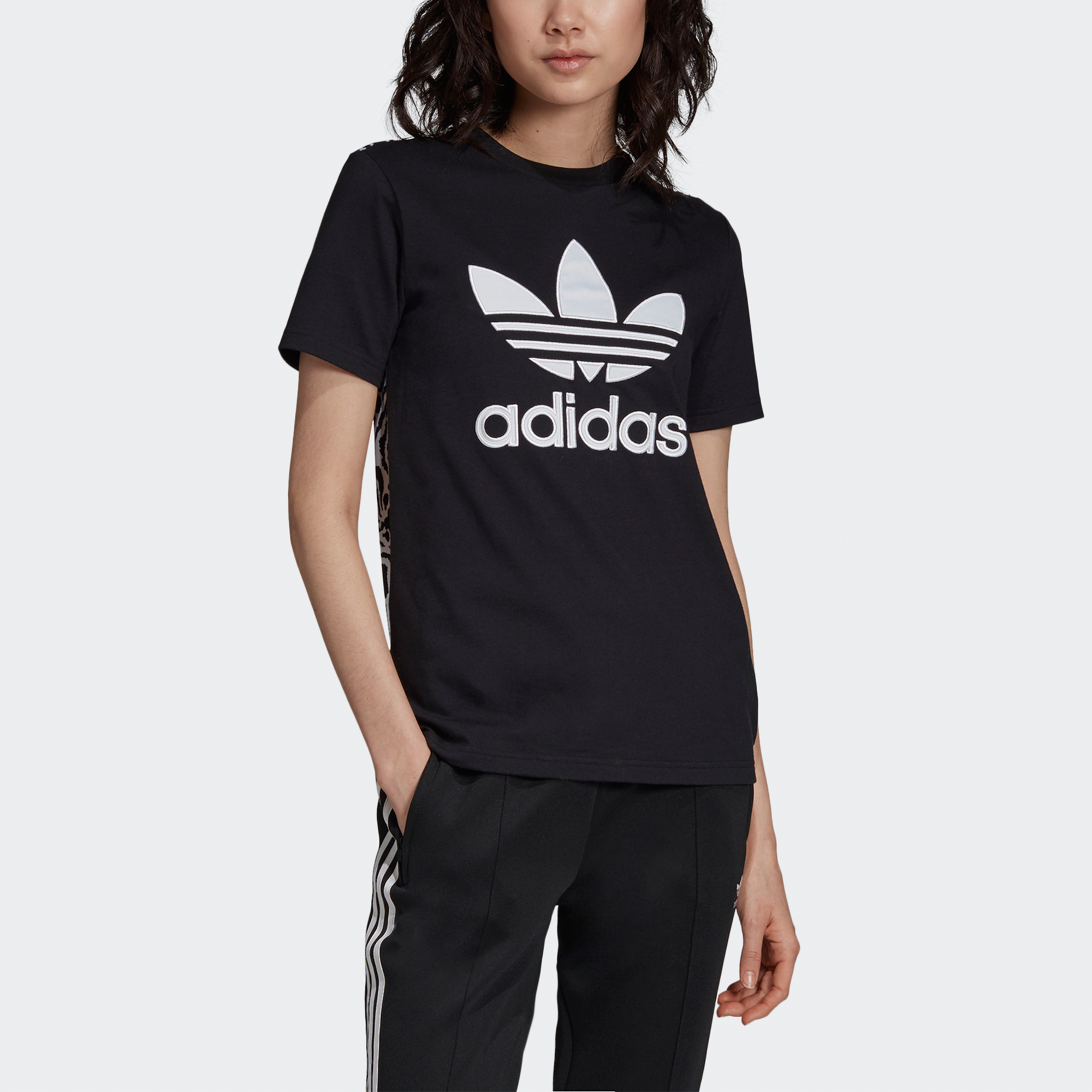 Женская футболка adidas originals (черная с леопардовым принтом) — фото 3