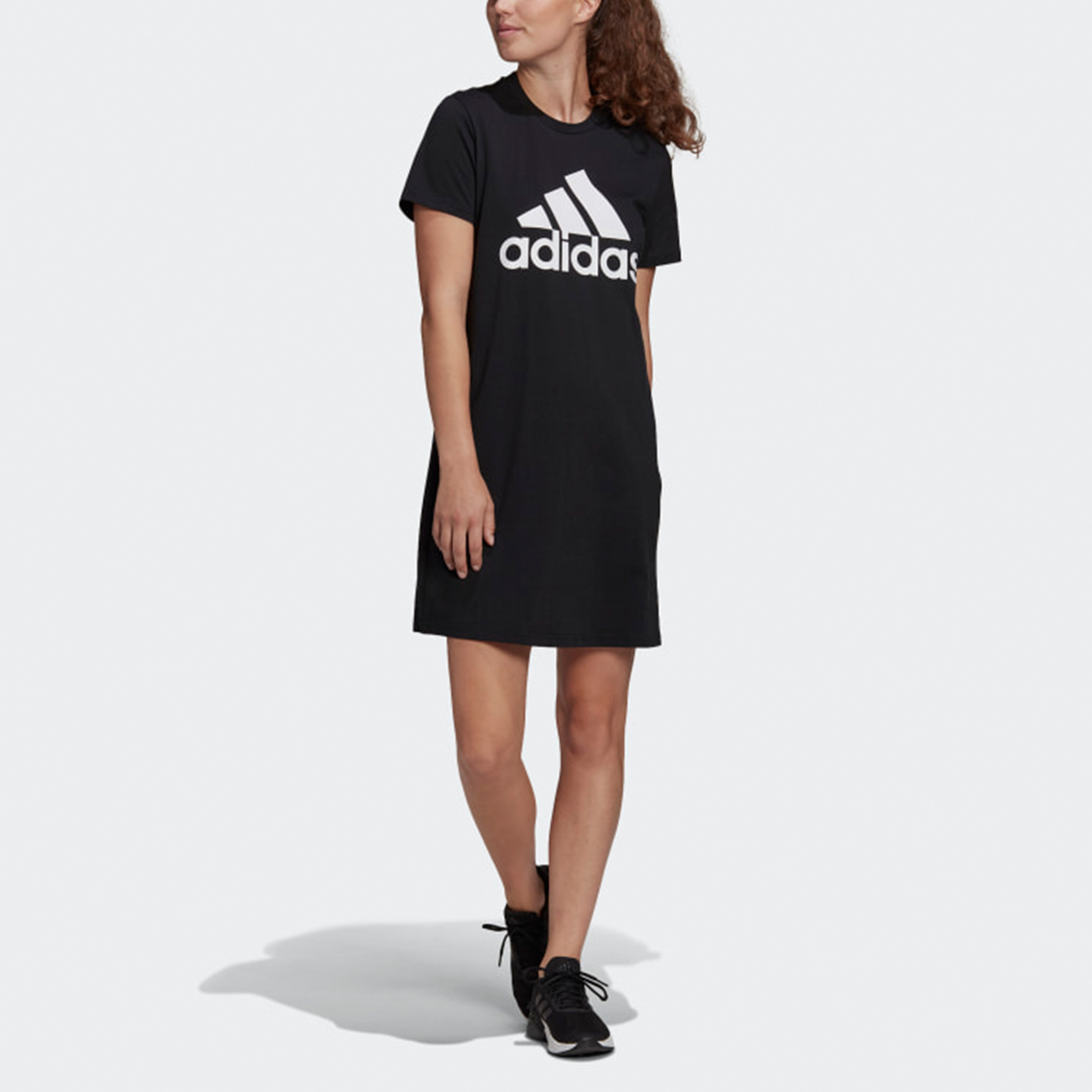 Женское платье adidas Essential (черное) — фото 4