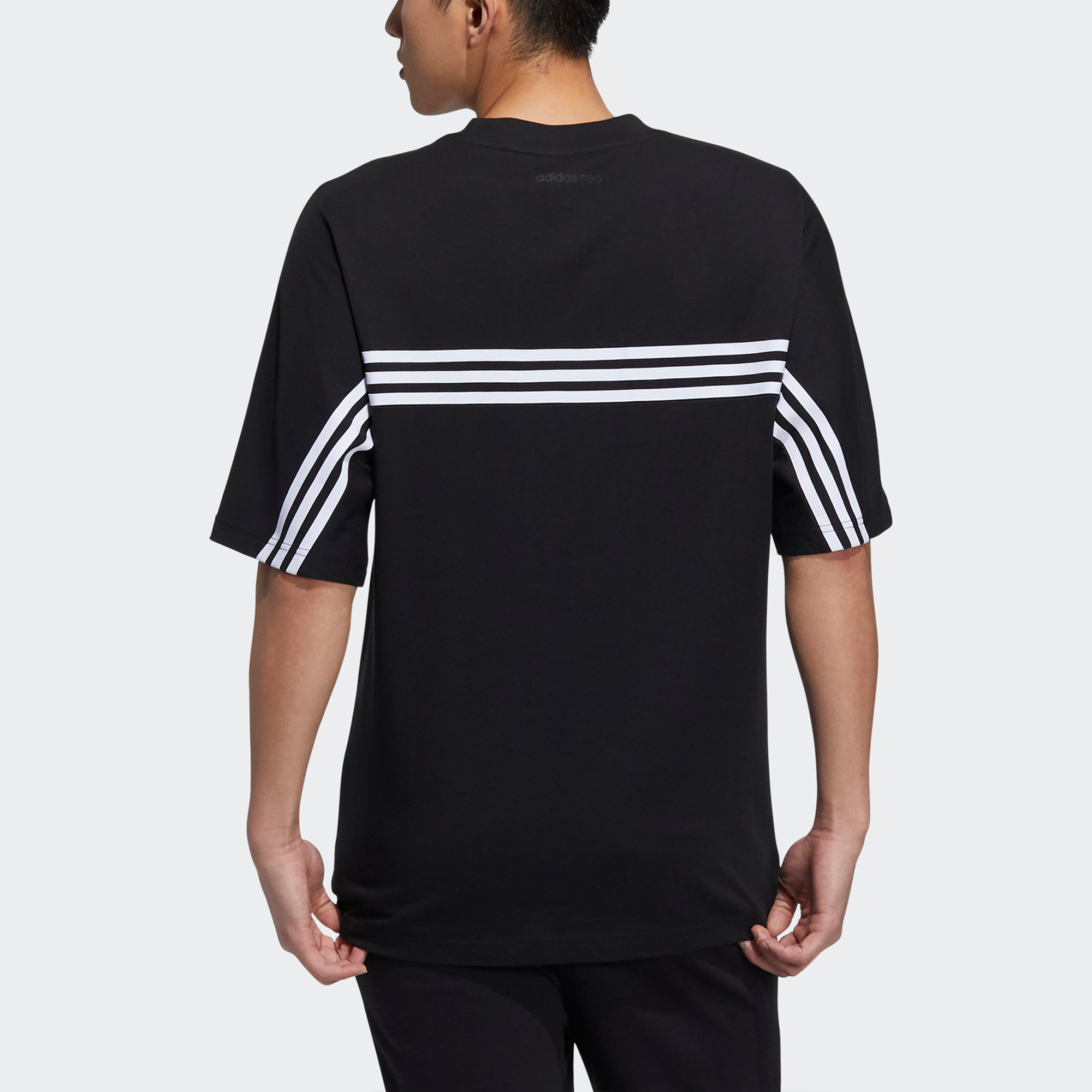 Мужская футболка adidas neo M Brlv Tee2 (черная) — фото 2