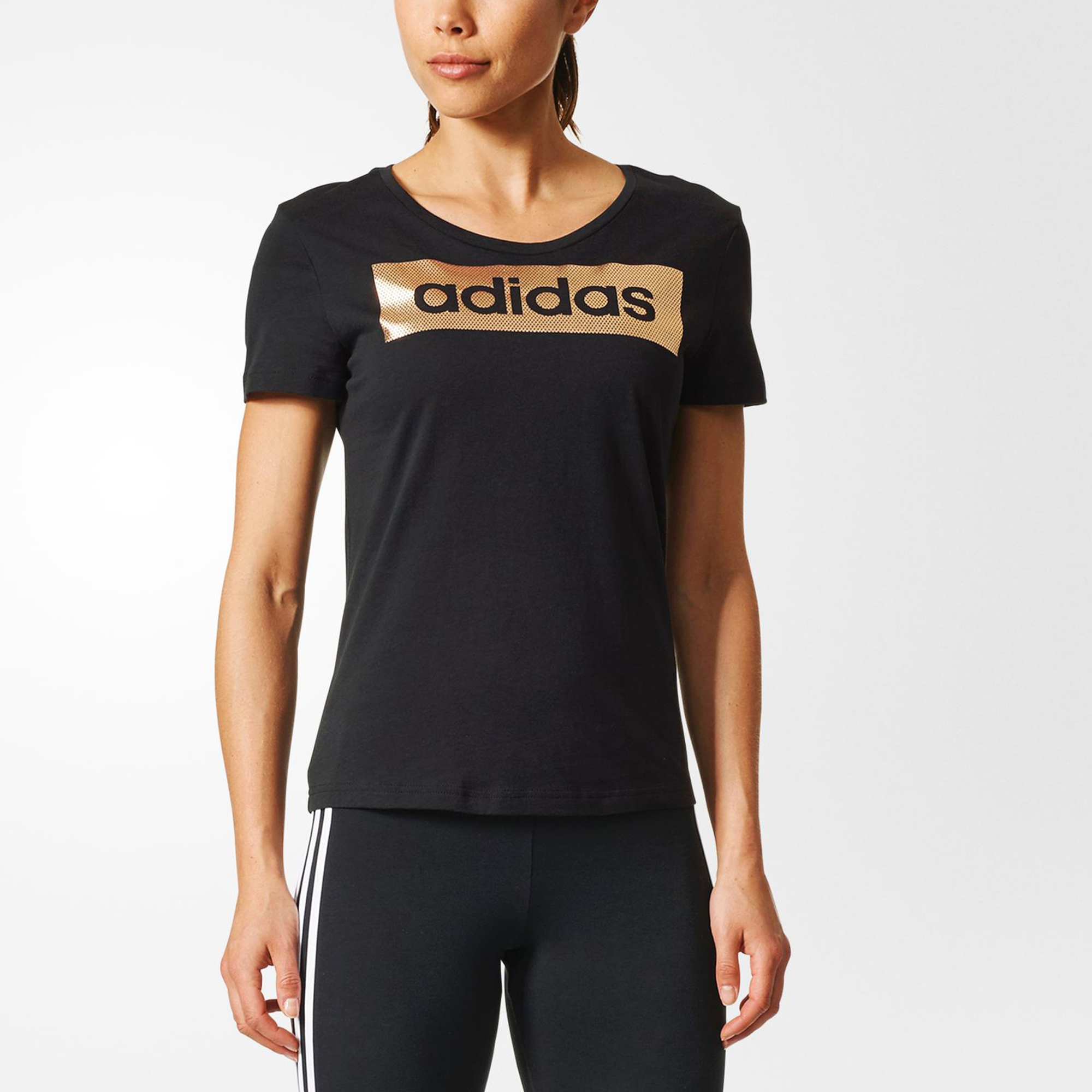 Женская футболка adidas Linear Foil (черная) — фото 3