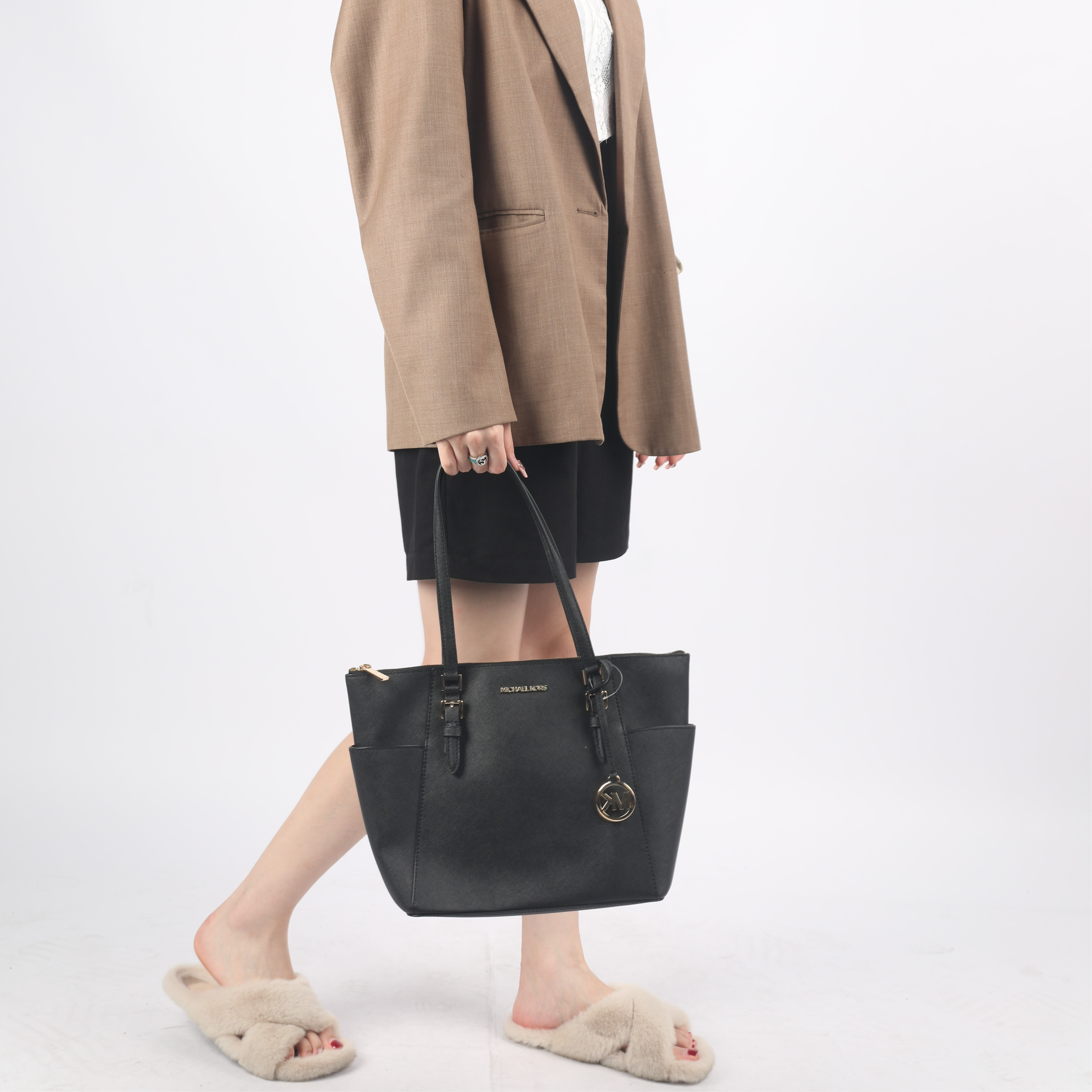 MICHAEL KORS  MK Charlotte Logo  Tote
