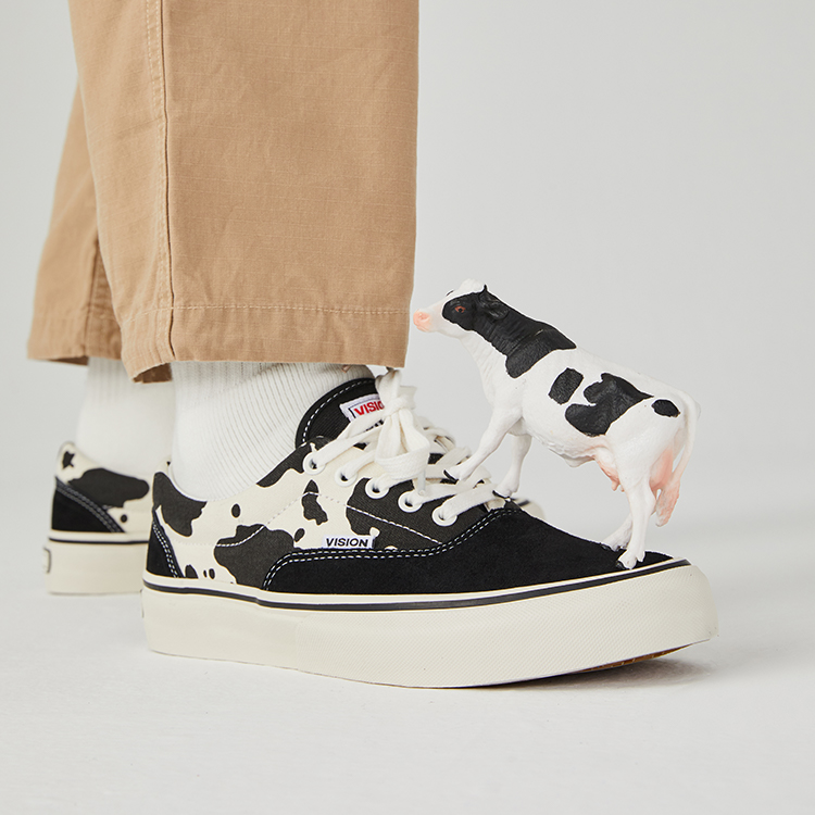 Vision Street Wear Low top Skateboard Shoes Unisex Black White Cow Pattern