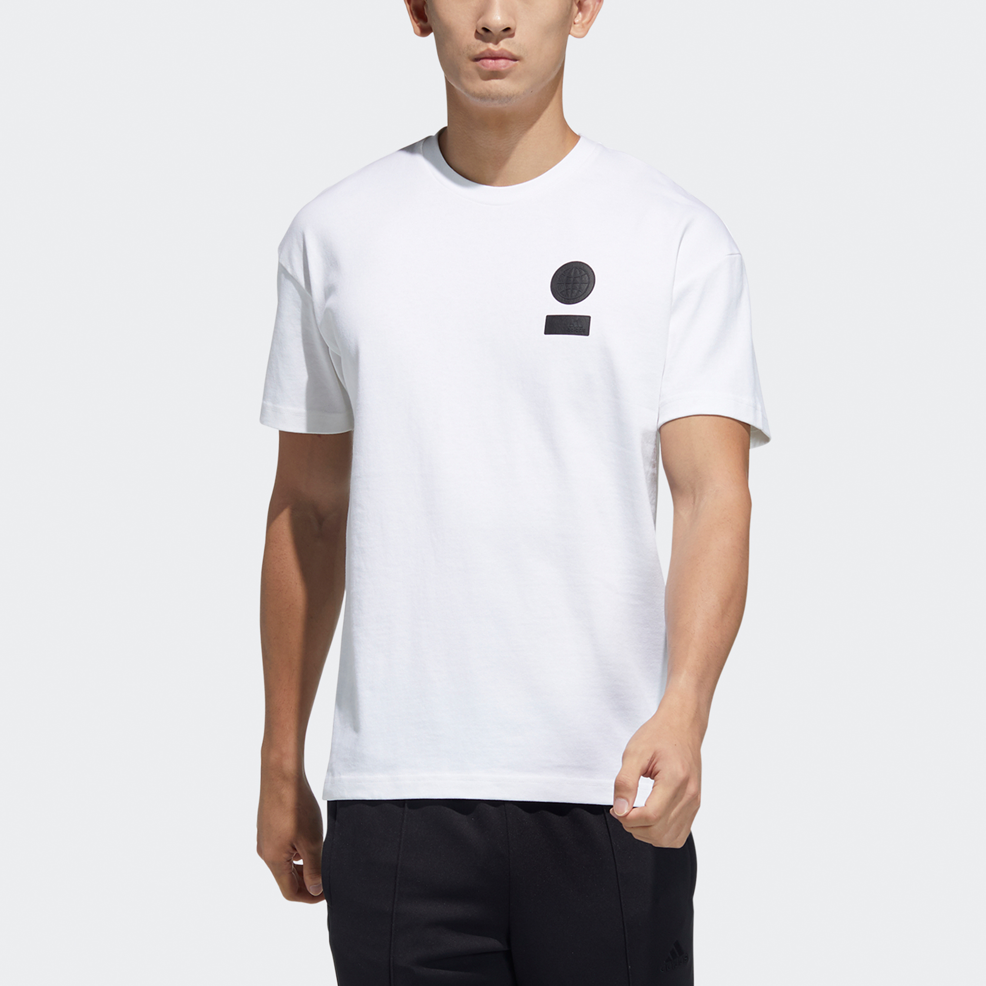 Мужская футболка adidas Ub Gfx T Slog (белая) — фото 2
