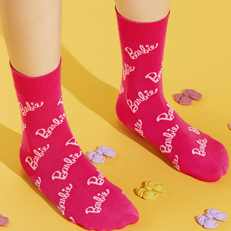 MISS CURIOSITY x Barbie Crew Socks Women’s