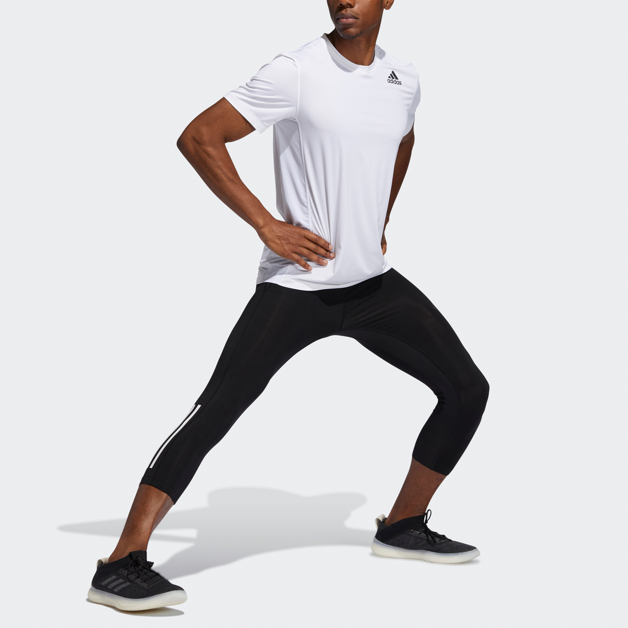 Мужская футболка adidas TF Compression (белая) — фото 3