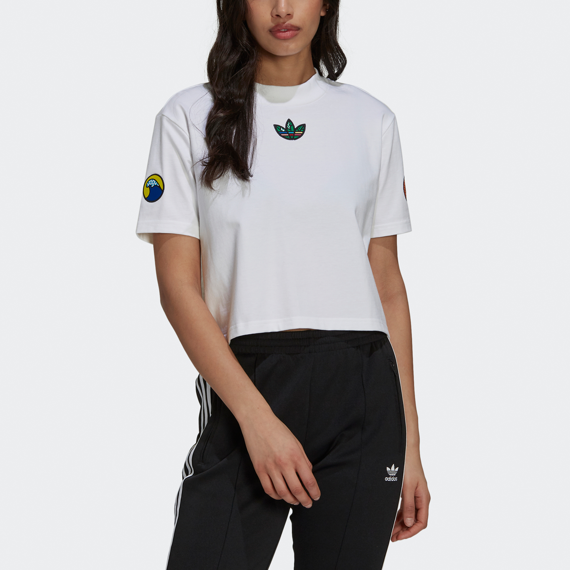 Женская футболка adidas originals Artist Short Sleeve (белая) — фото 3