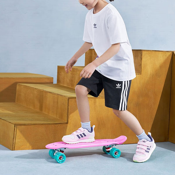 Женская футболка adidas originals (белая) — фото 3