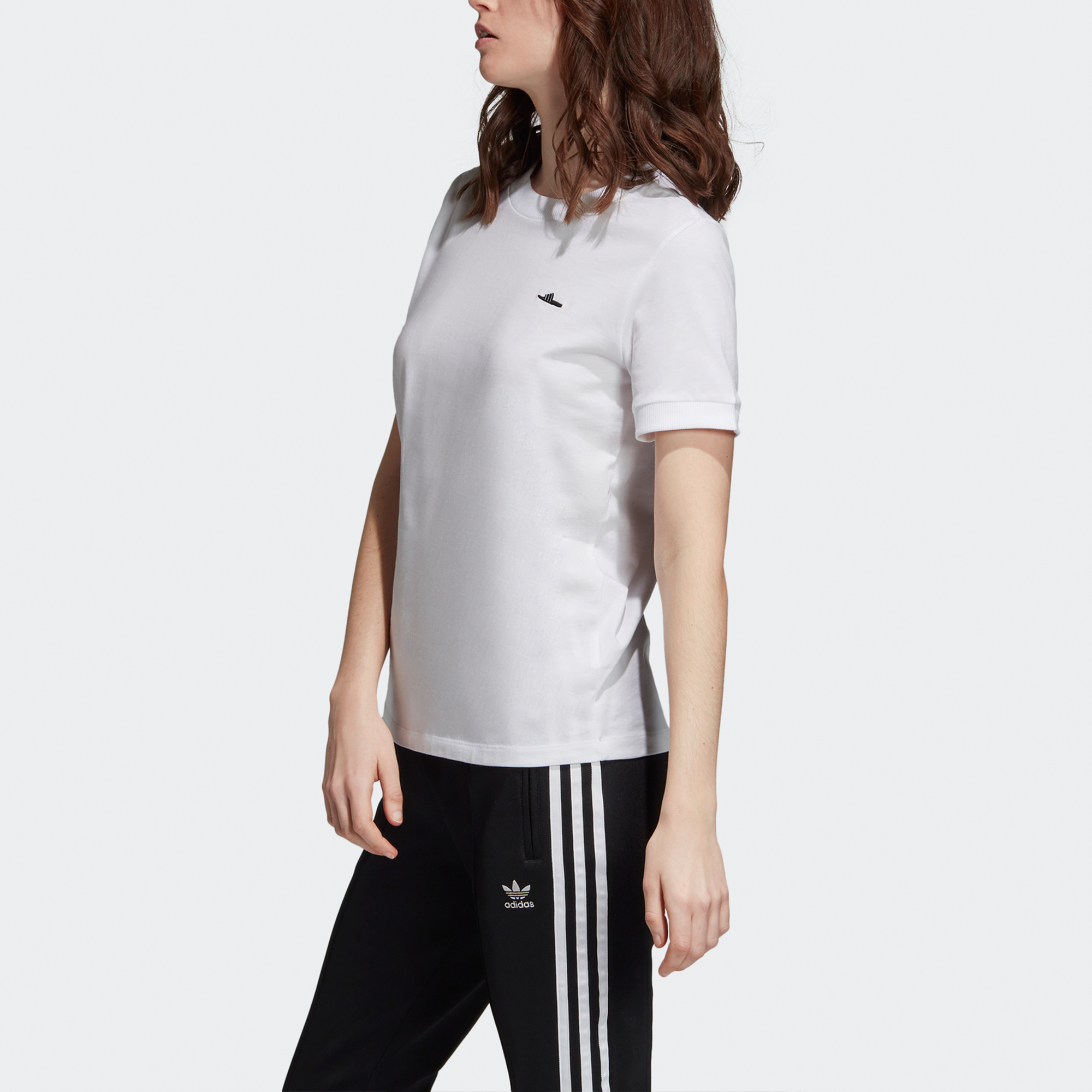 Женская футболка adidas originals Tee T (белый) — фото 5