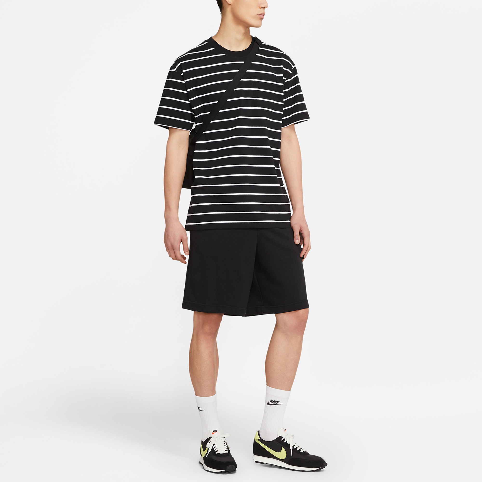 Мужская футболка Nike (черная) — фото 4