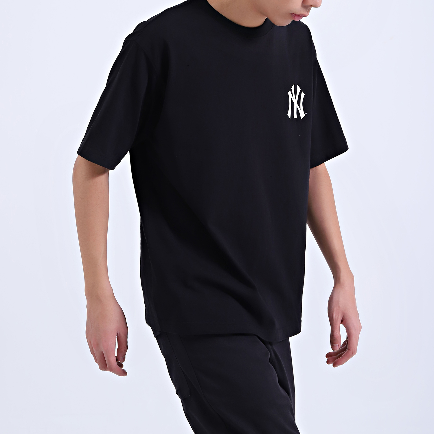 Футболка MLB New York Yankees (черная) — фото 3