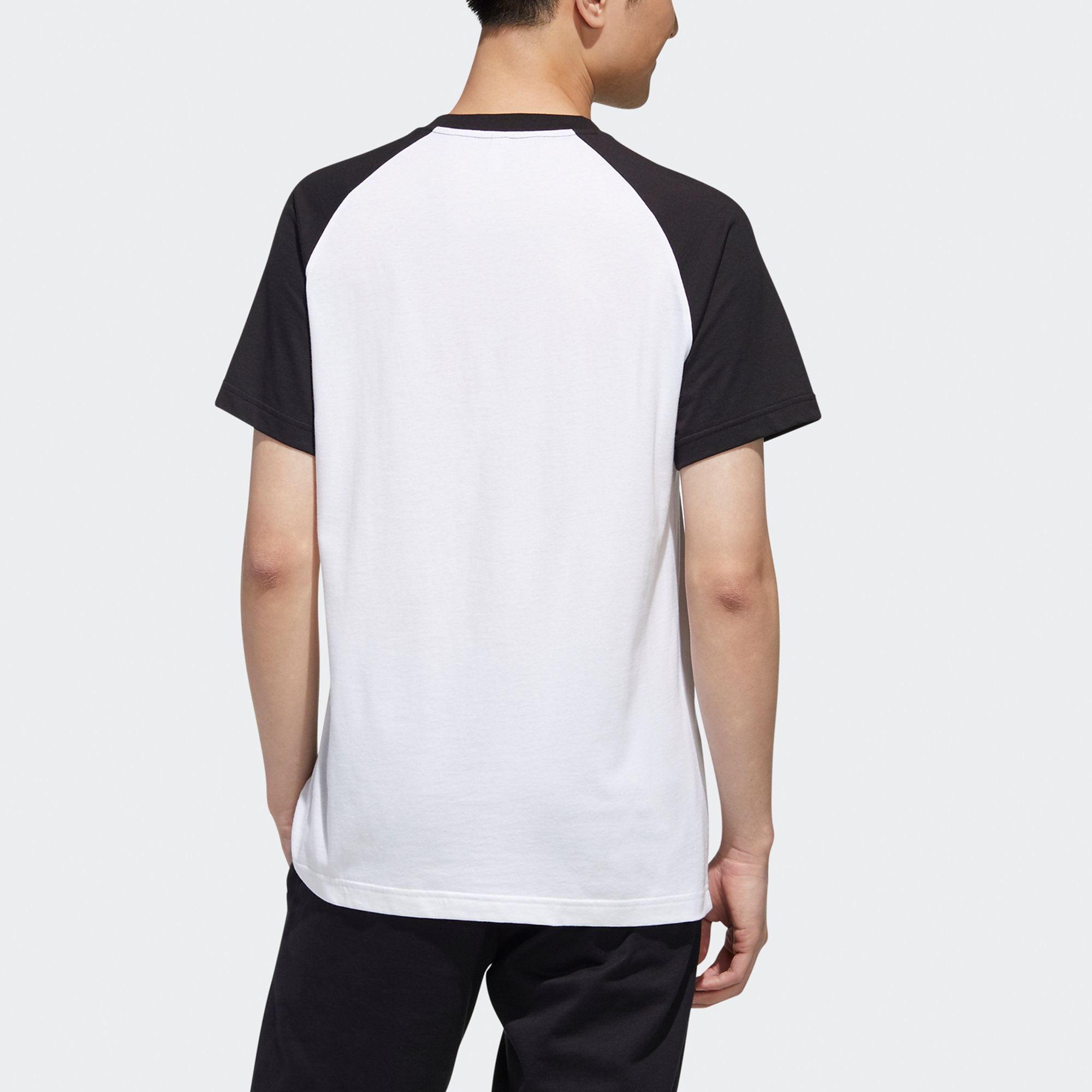 Мужская футболка adidas neo M Esntl Rgln T LogoT (белая) — фото 4
