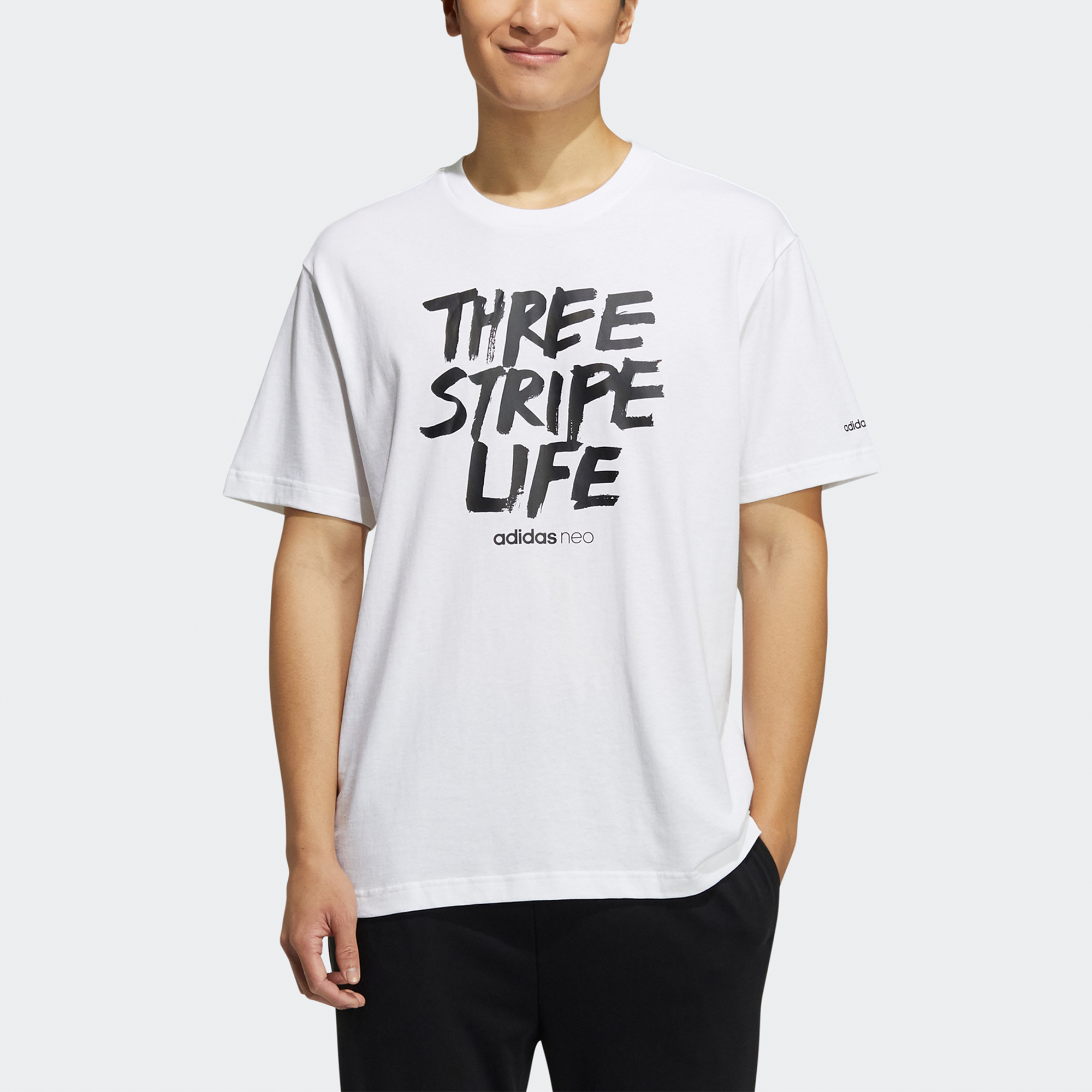 Мужская футболка adidas neo SPLF Tee (белая) — фото 2
