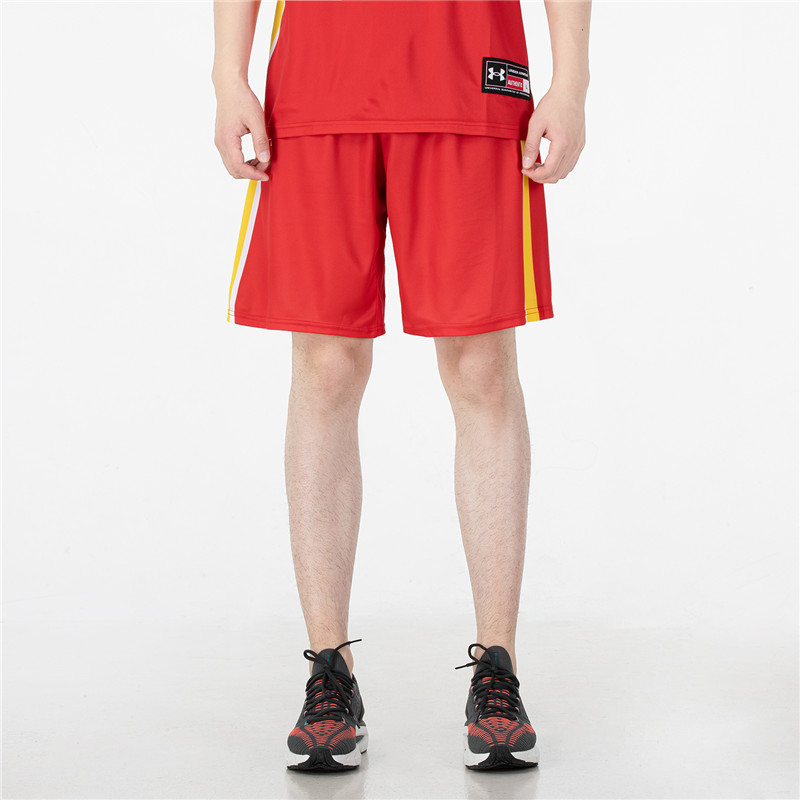 Under Armour Sports Shorts Men’s Red Moderate