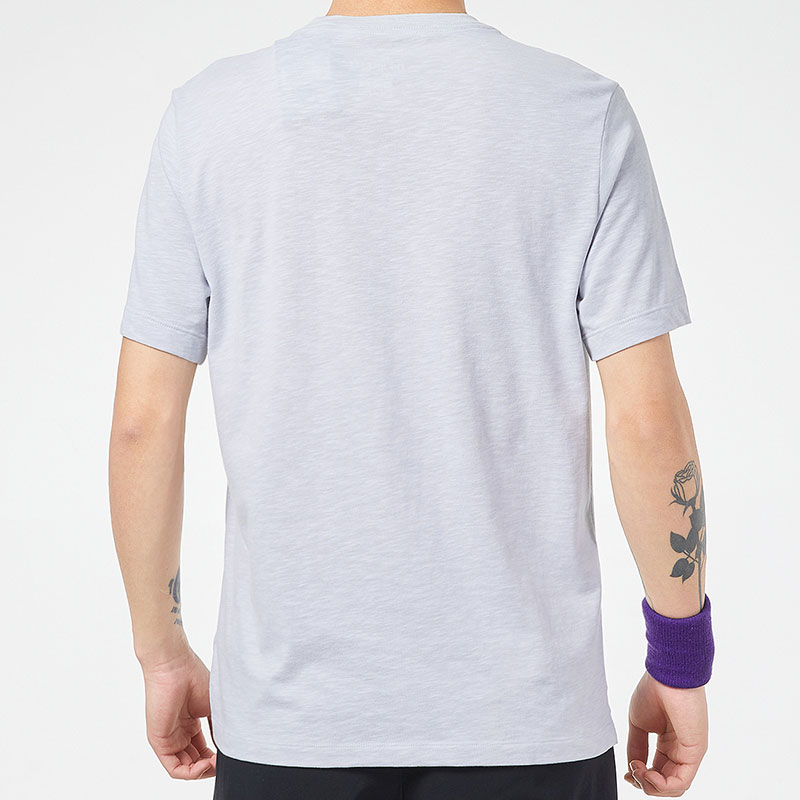 Мужская футболка Nike As M Nk Dfc Tee Slub Blok Swsh (светло-серая) — фото 3