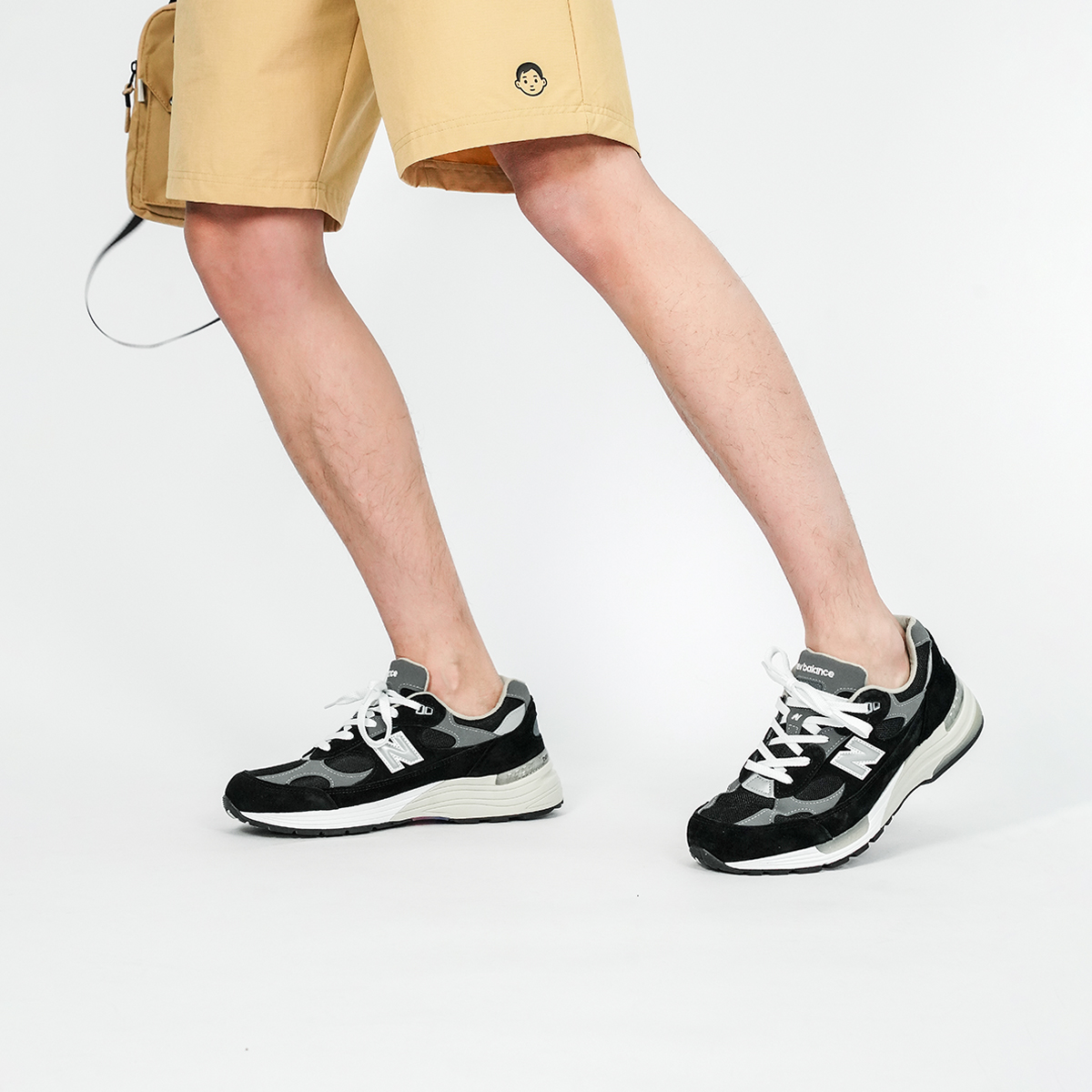 Кроссовки New Balance New Balance NB 992 (черные) — фото 7