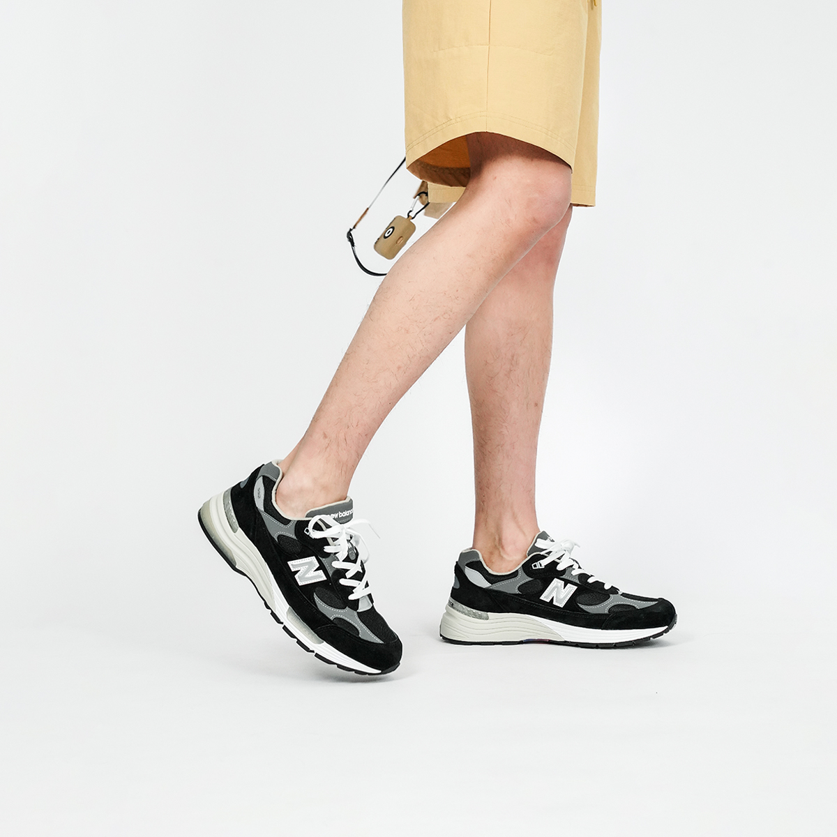 Кроссовки New Balance New Balance NB 992 (черные) — фото 8
