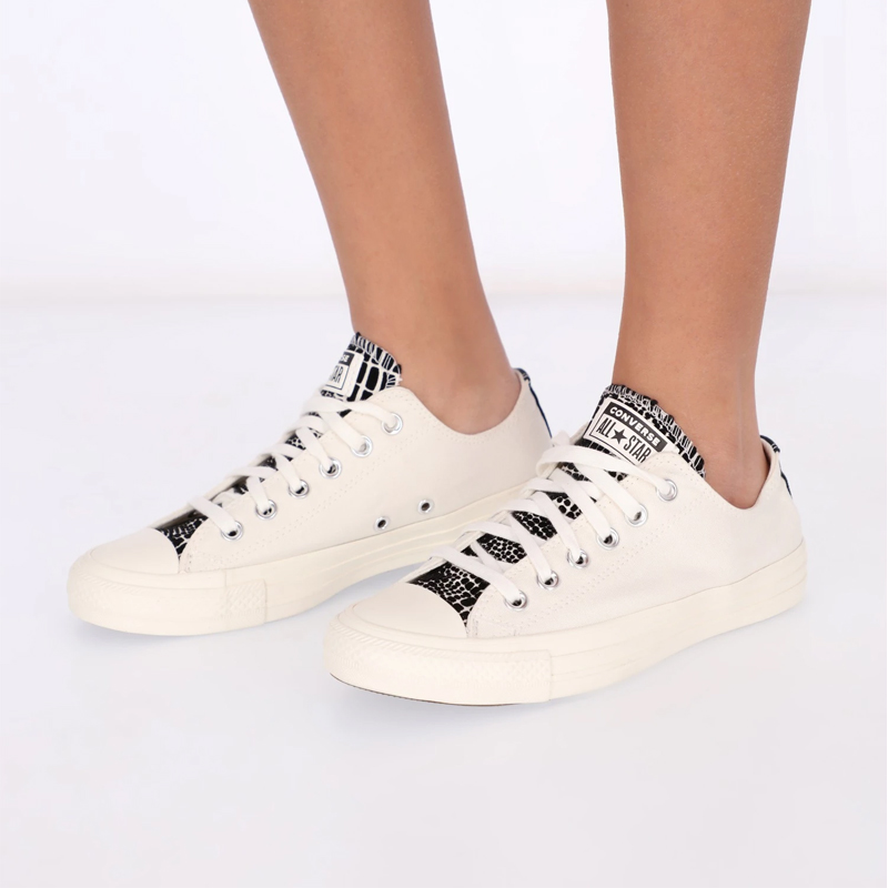 Женские кеды Converse Chuck Taylor All Star (бежево-белый с черным) — Бежевыйбелый / чёрный — фото 6