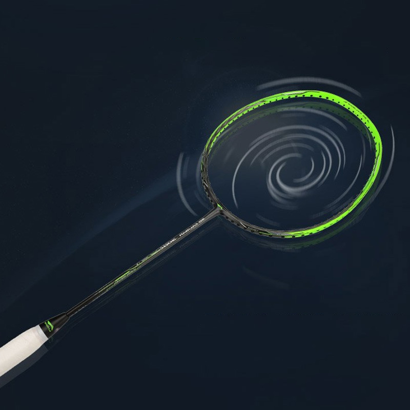 Li Ning Wind Blade 300C Full Carbon Badminton Rackets Offensive Type Heavy Head, Stiff Shaft Advanced Level 675mm