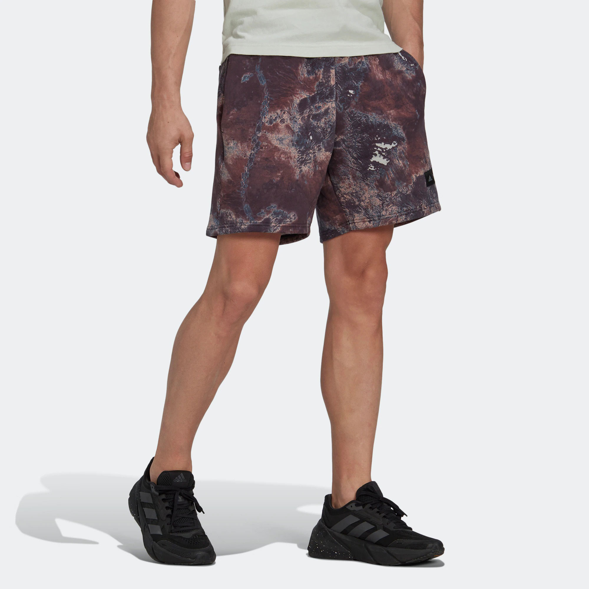 Adidas Sports Shorts Men’s Khaki Brown Moderate