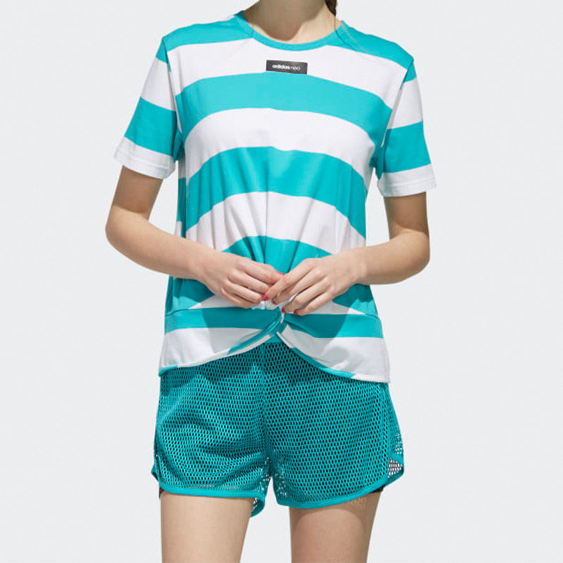 Женская футболка adidas neo W CS TSHIRT T (светло-зеленая) — фото 3