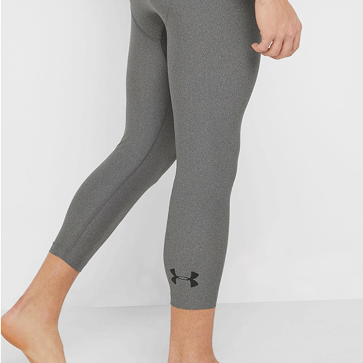 Under Armour Sports Pants Men’s Gray Moderate