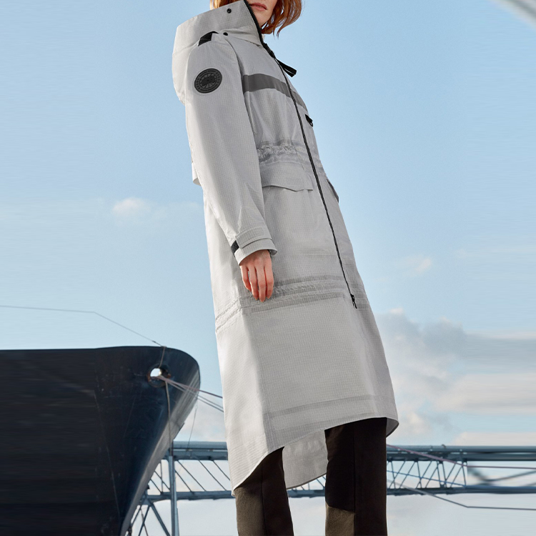 Женская куртка Canada Goose SS21 ResoluteLogo (серая) — фото 6