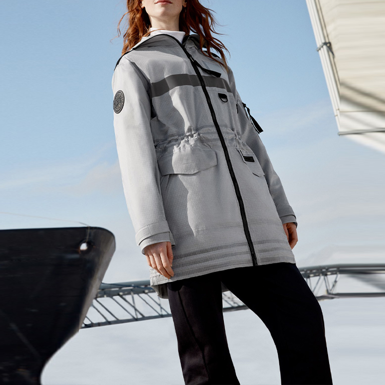 Женская куртка Canada Goose SS21 ResoluteLogo (серая) — фото 5