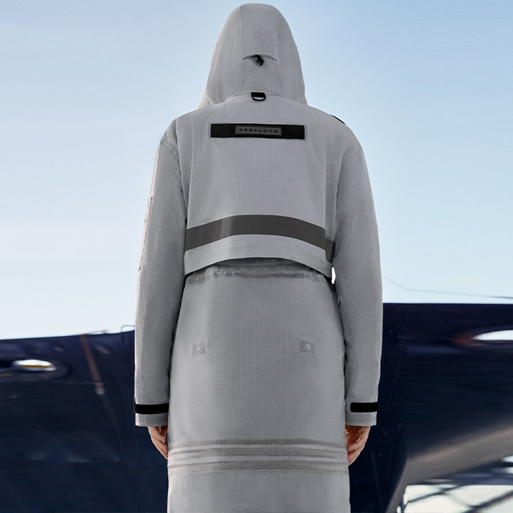 Женская куртка Canada Goose SS21 ResoluteLogo (серая) — фото 3