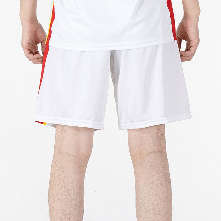 Under Armour Sports Shorts Men’s White Moderate